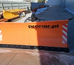 PŁUG ODŚNIEŻNY PROSTY PU 2600
