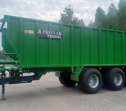PRZYCZEPA skorupowa tridem z przesuwną ścianą Pronar T900XL
