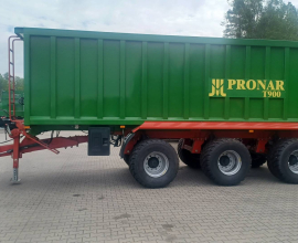 PRZYCZEPA skorupowa tridem z przesuwną ścianą Pronar T900